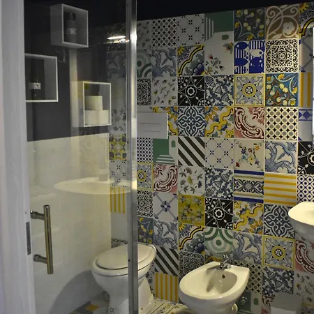 לינה וארוחת בוקר Dolce House